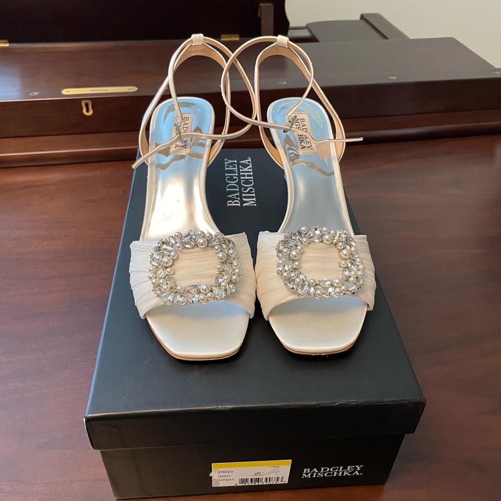 Badgley Mischa silk heels